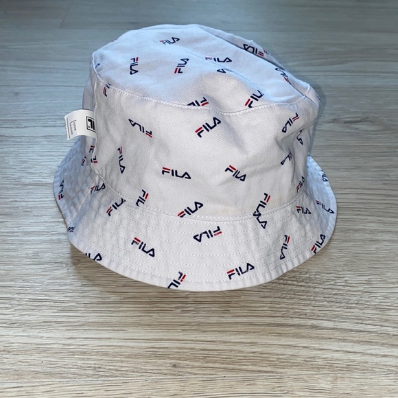 FILA Bucket Hat Reversible - Picture 4 of 5
